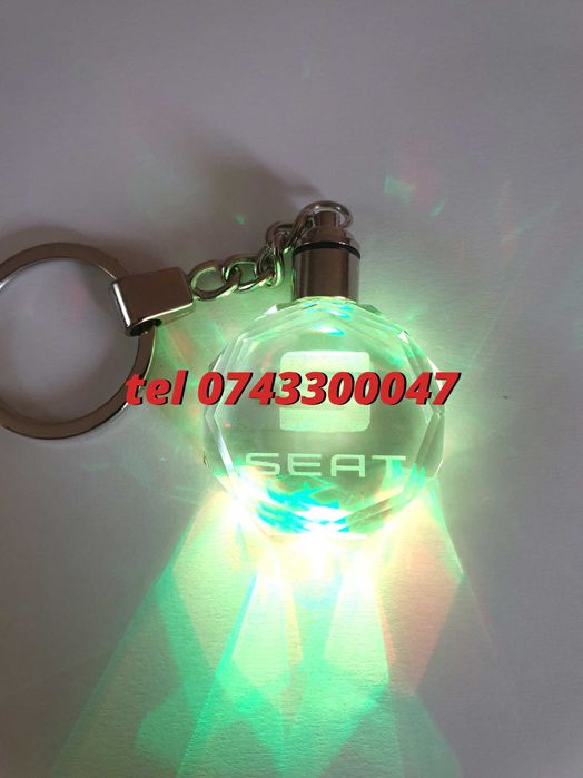 Breloc Sticla Cristal Cu Led 6 Culori Multimarca Seat Sau Alte Auto