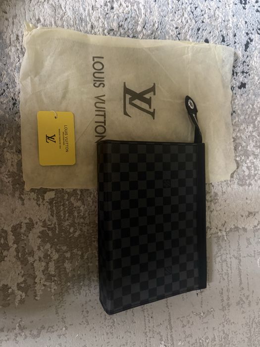 Louis vitton чанта clutch
