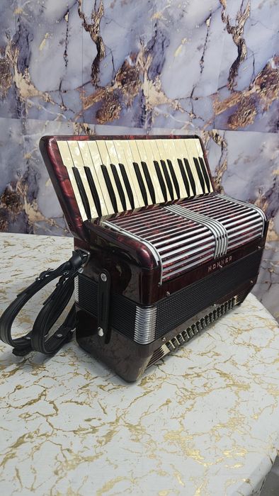 Vând Hohner Verdi ||