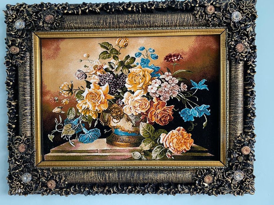 Картина на раме ковер