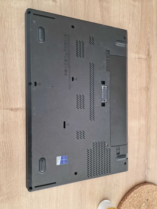 Laptop Lenovo ThinkPad T460 8GB RAM, 250GB SSD, Windows 11 LTSC