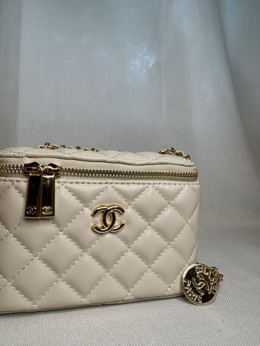 Дамска чанта CHANEL