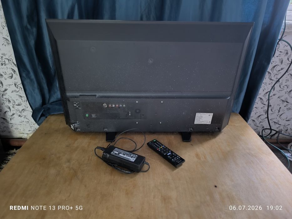 Продаётся оригинал телевизор sony bravia Япония 32 диагональ не smart