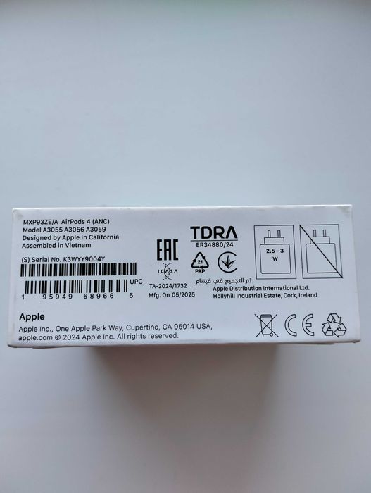 AirPods 4 с ANC в упаковке