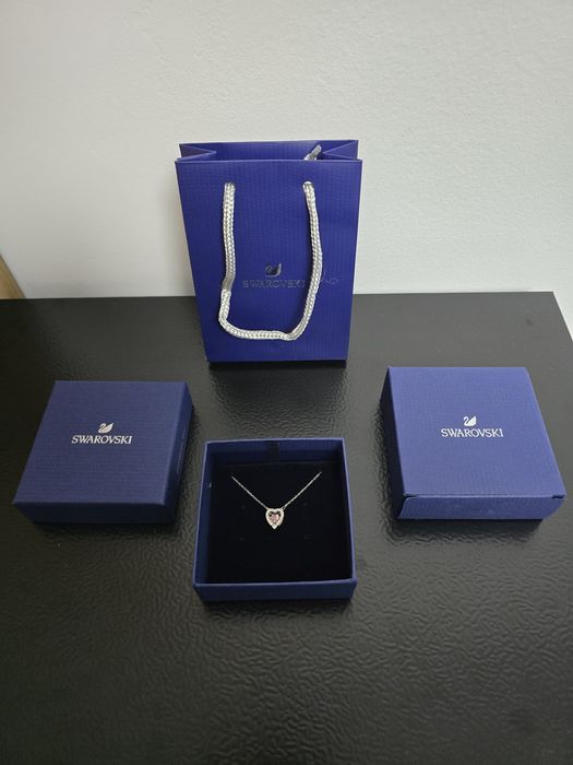 Lantisor Swarovski argintiu inima roz