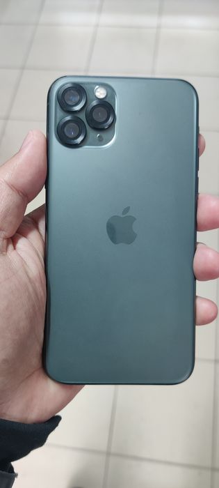 Продам Айфон 11 Pro.