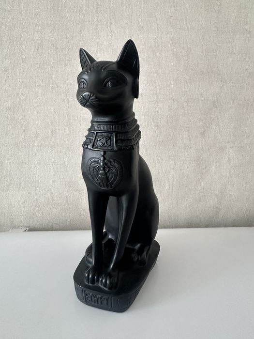 Статуэтка кошка