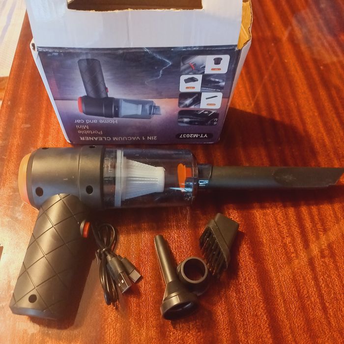 Для автомобиля.Пылесос HALEY мощный  3000вт.