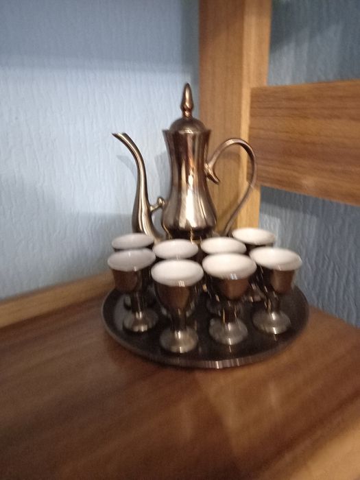 Продаю набор: кувшин и 8 рамочек. Изящный набор доя подарка или интер