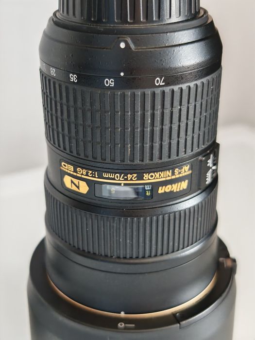 Obiectiv Nikon 24-70mm f/2.8E ED VR AF-S NIKKOR
