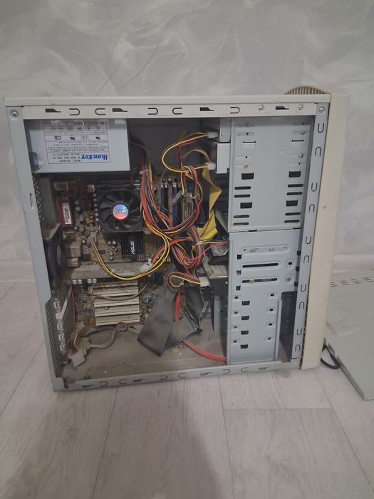 Отдам даром системный блок