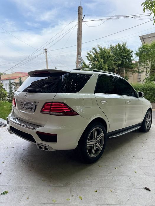 Mercedes-Benz GLE 300 2019 — 4