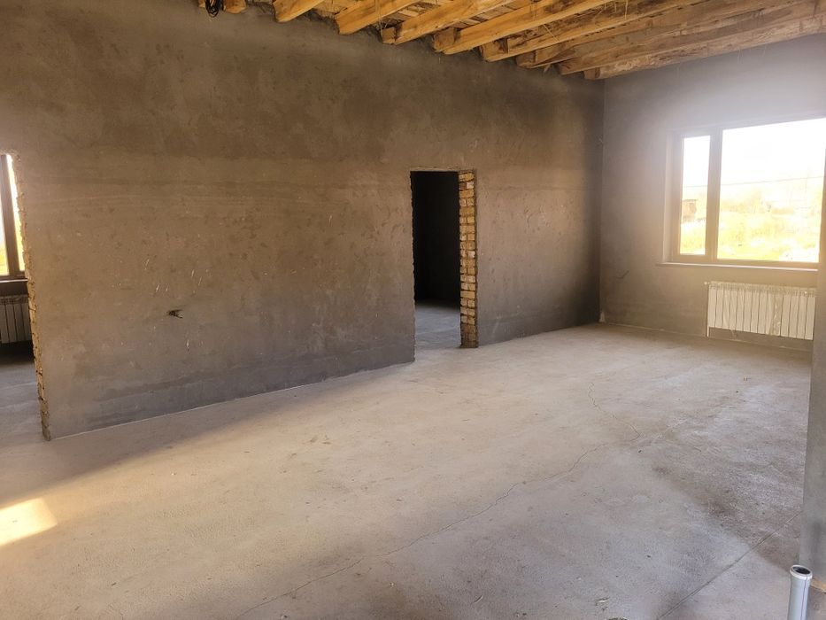 Дом продаётся 10 соток