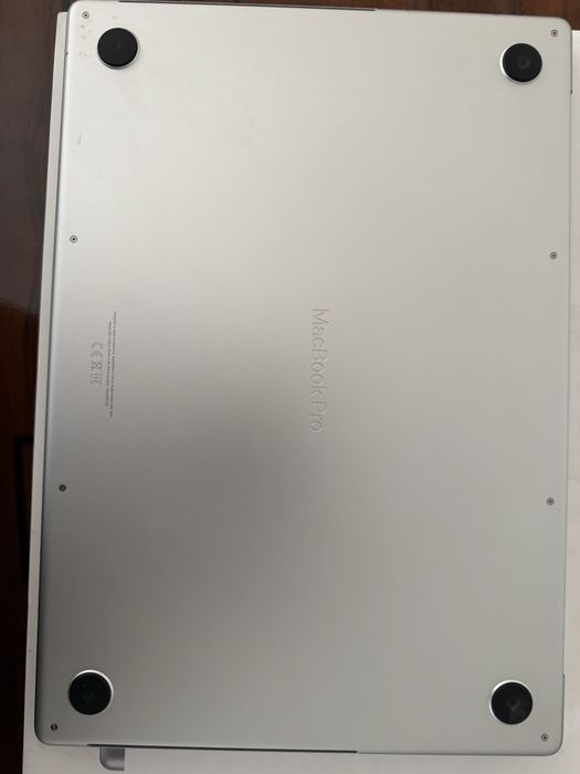 Продам Macbook pro m1 pro 16*1TB. 16 дюймов