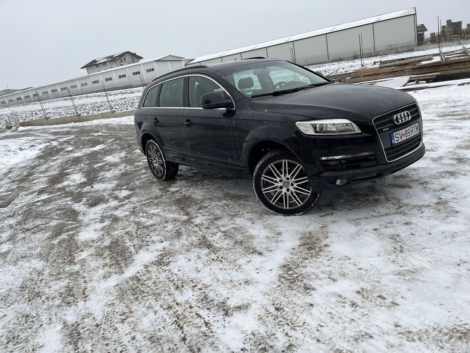 Audi Q7 7 locuri