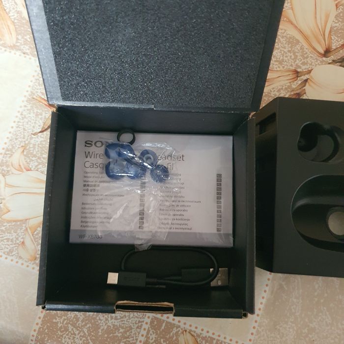 Безжични слушалки Sony