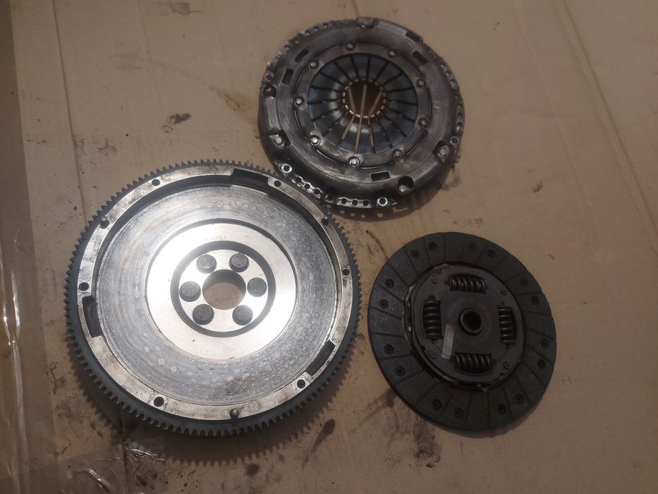 Съединител комплект Фолксваген Голф , Туран / VW Golf 5 , Touran