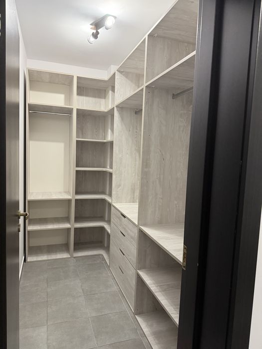 Ofer spre inchiriere apartament cu 2 camere . Zona Subcetate , Sanpetru