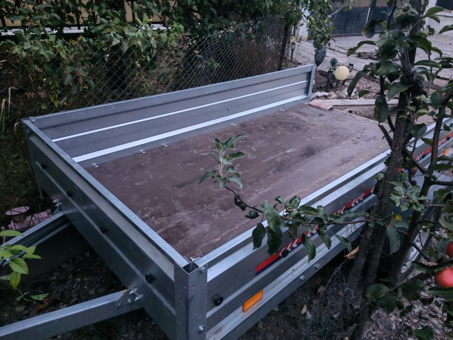 Remorca 750 kg nou