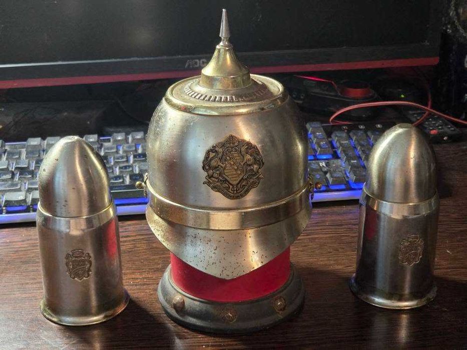 Suport tigari in forma de casca prusaca