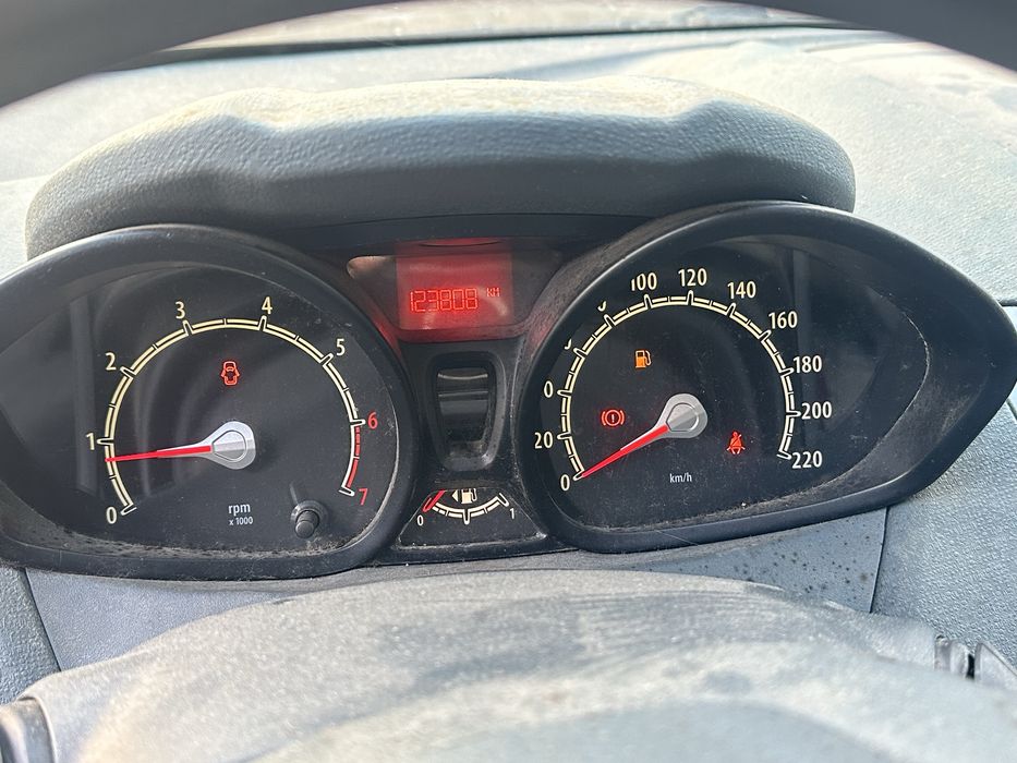 Ford Fiesta 1.25i На Части!