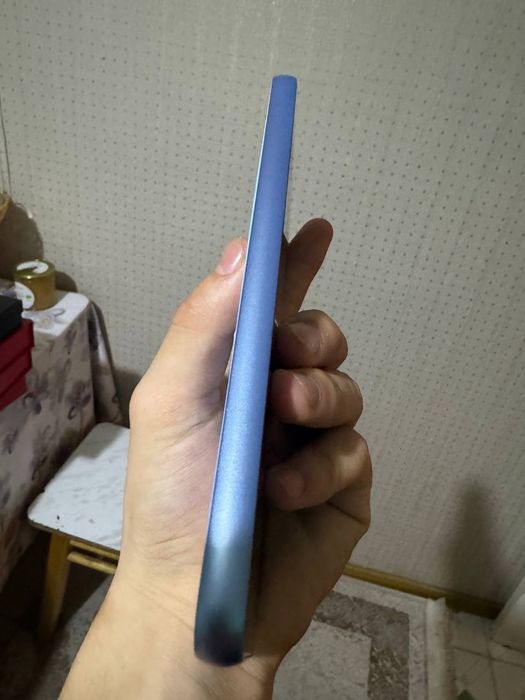 Samsung a33 5G память:128 ОЗУ:6GB