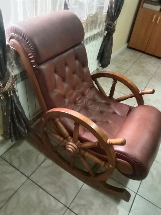 Продам кресло качалку ,ручная работа