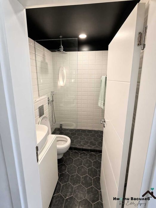 Продава се Двустаен апартамент в София, Център - 70 кв.м за 2259 €/кв.м - Снимка #7