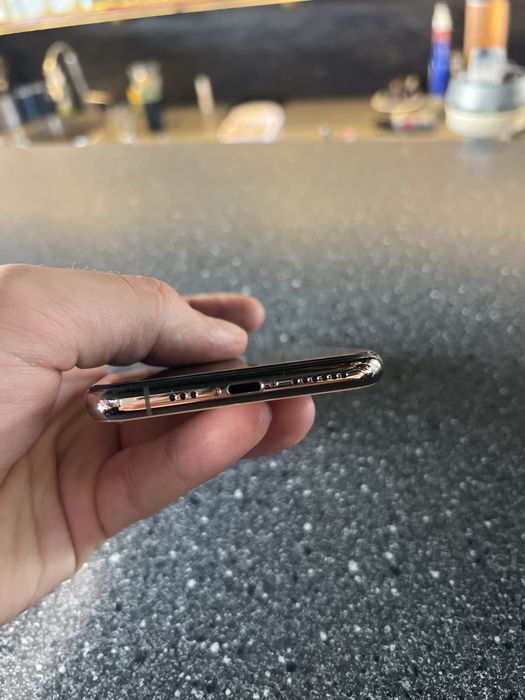 Iphone 11pro gold