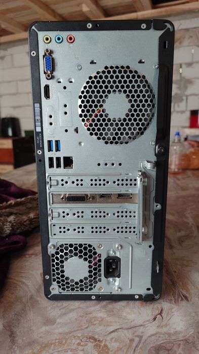 Hp victus AMD ryzen 5 5600g 16 gb RAM gtx 1050 ti 4gb ssd 512 + hdd 1tb