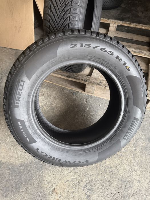 2 anvelope iarna 215/65/16 Pirelli 8.5 mm DOT 2024!