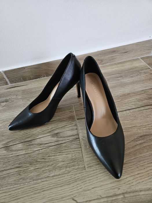 Pantofi stiletto Lasocki piele naturala 39