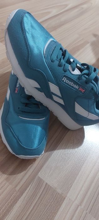 Adidasi Reebok Classic