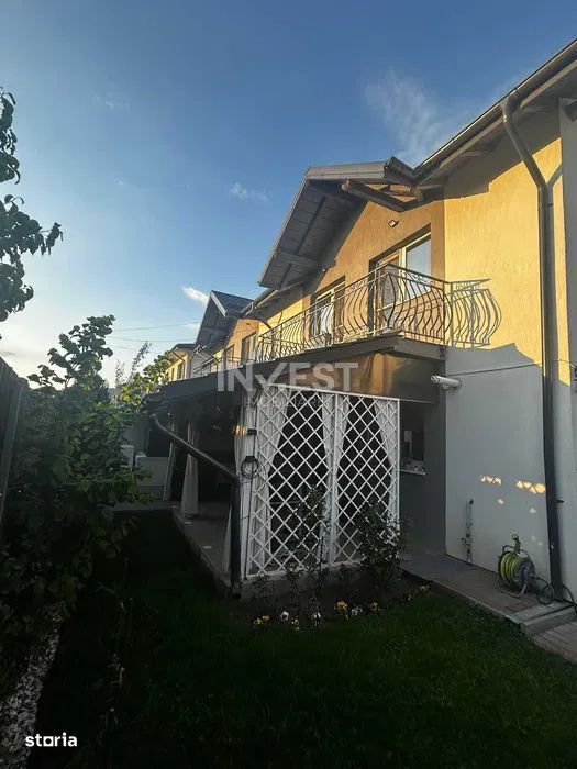 Vila Popas Pacurari Panouri Fotovoltaice