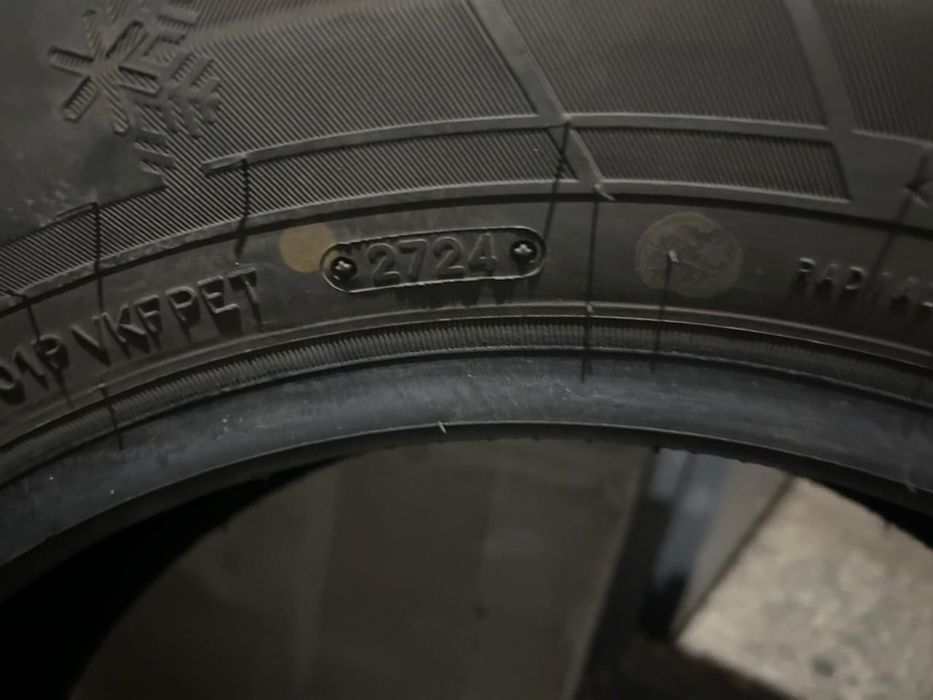 Зимные , липучки шины