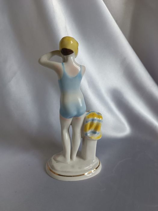 Статуэтка , антиквариат