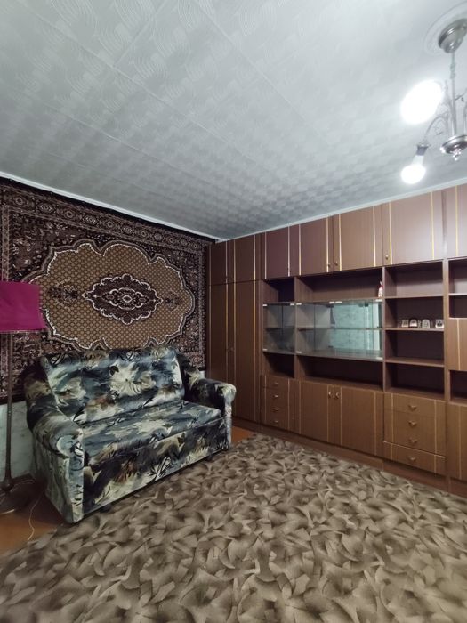 Продам 2х на Крылова