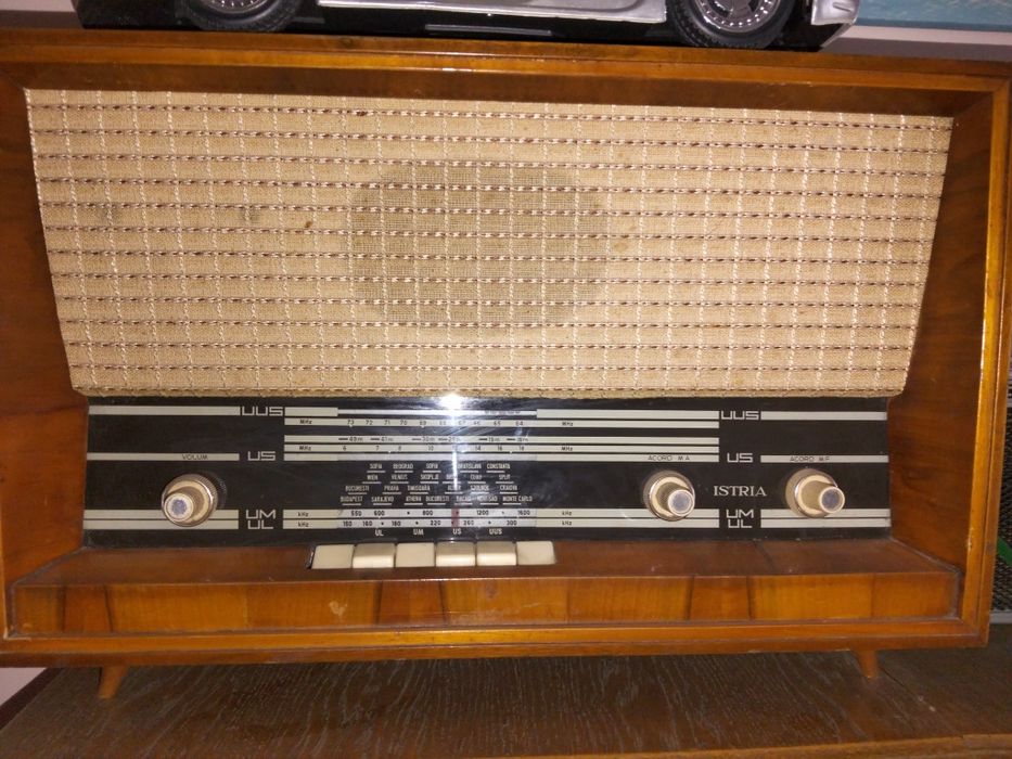 Aparat de radio ISTRIA