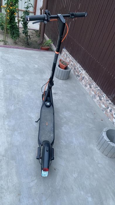 Vând/schimb  trotineta electrica