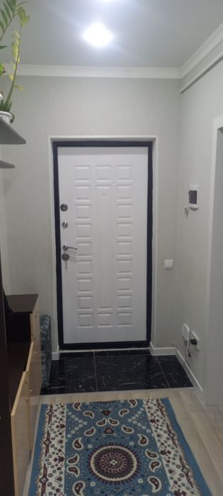 Продам   2 х комнтный квартиру