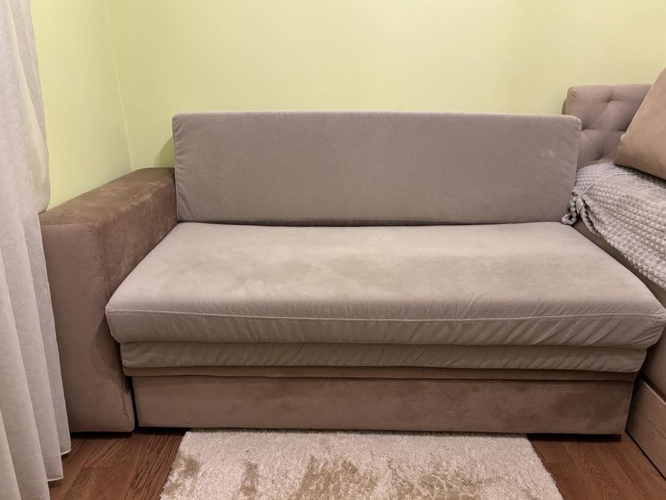 Разтегателен диван