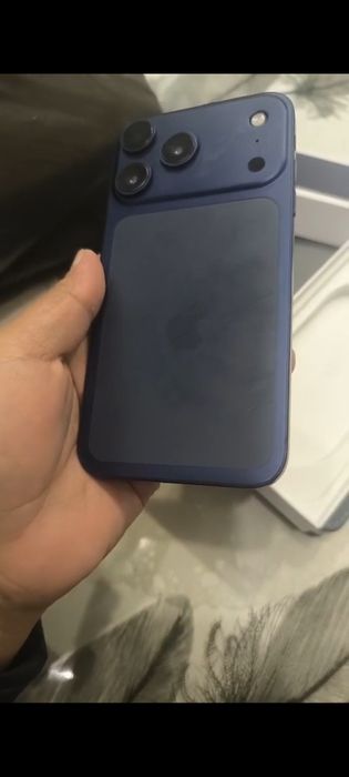 Продаётся IPhone 17 pro