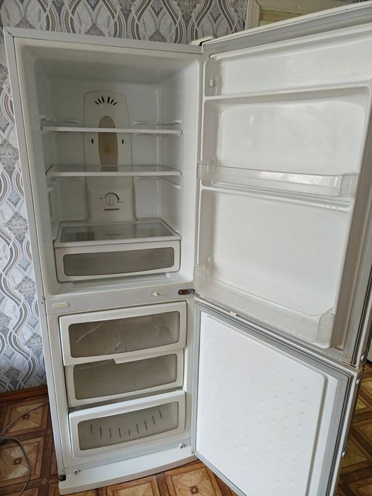 Продам холодильник