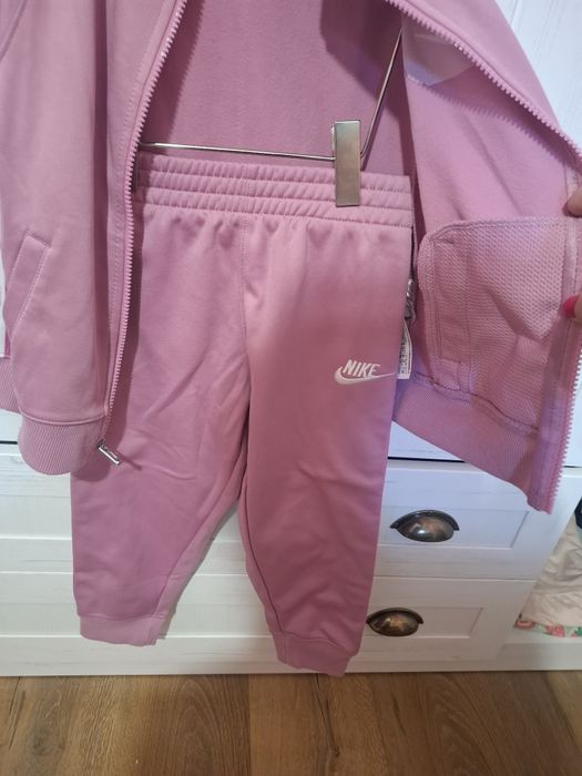 Детски спортен екип за момиче Nike & Adidas