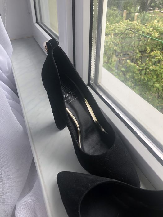 Pantofi piele intoarsa