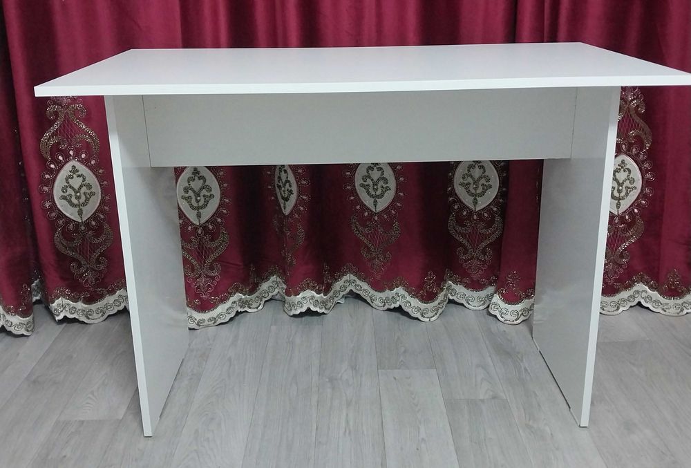 Стол                     Стол