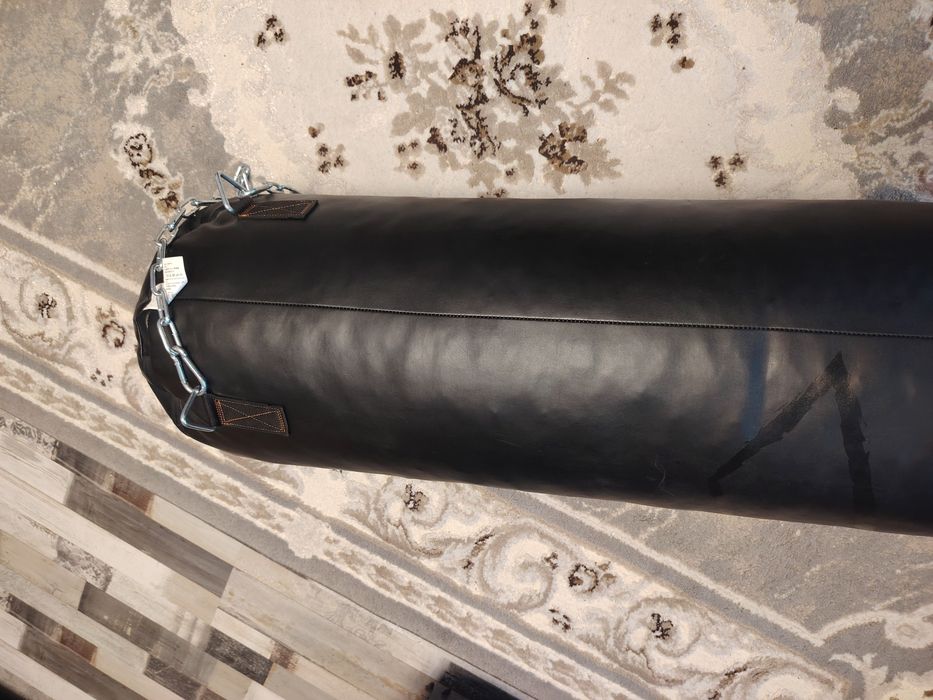 Vând sac de box de 32 kg