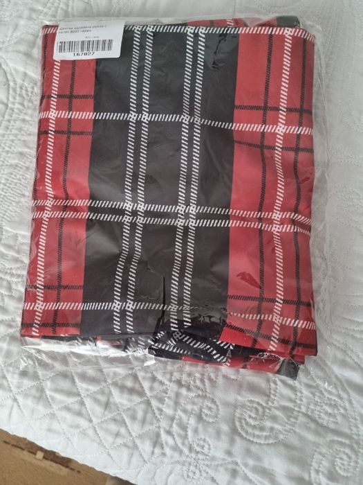 Дамска карирана рокля с колан.