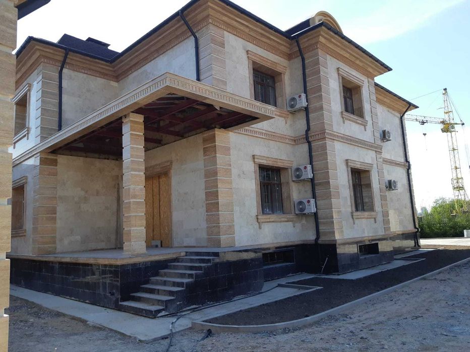 Гранит для фасада и лестниц в Астане.