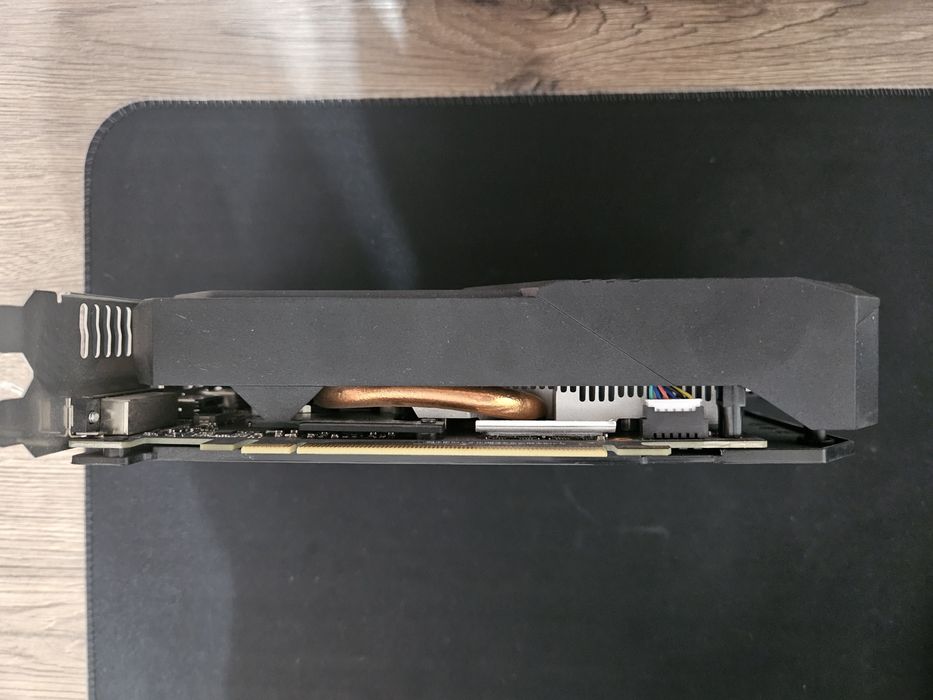 Продам видеокарту Asus gtx 1650